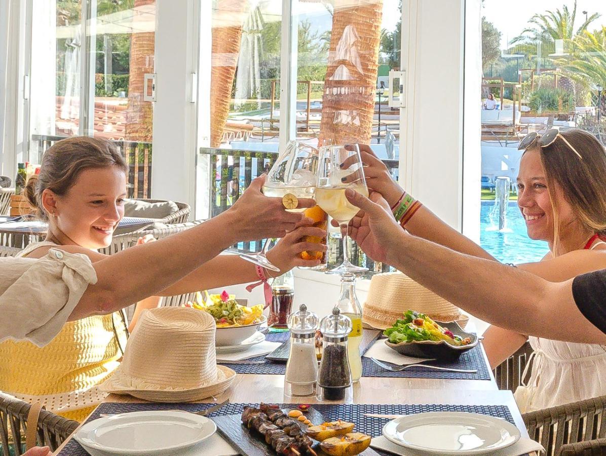 Fergus Club Carema Splash Playas De Fornells ภายนอก รูปภาพ